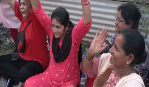 Heavy Rush of Devotees as Amarnath Yatra Registration Gets Underway