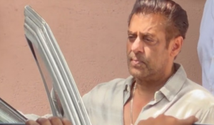 Salman Khan tears up at the funeral of his close friend