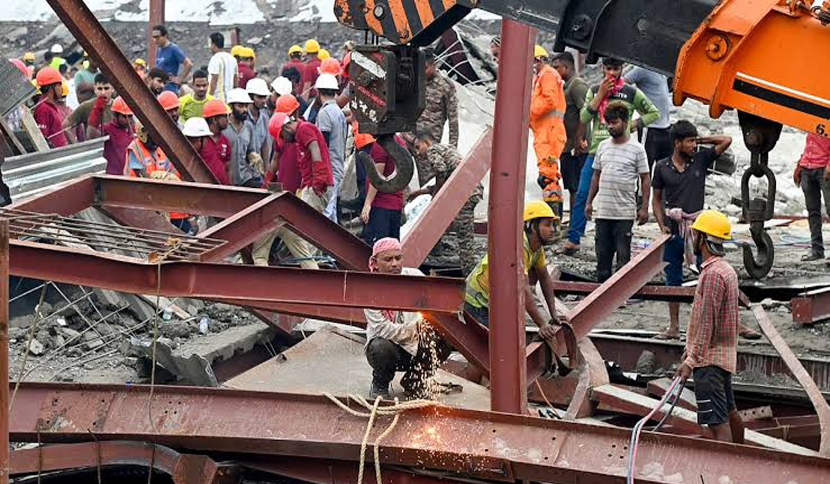 Kolkata warehouse collapse: Death toll in Taratala rises to 14; rescue operations continue even after 24 hours