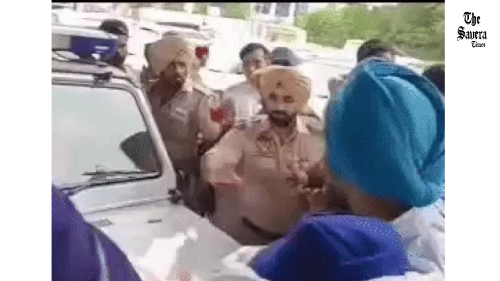 Nihangs Surround Shiv Sena Aide in Ludhiana