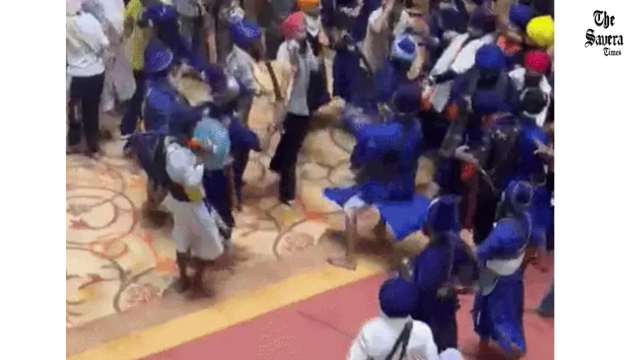 Nihang Attacked at Mohali Gurdwara, Supporters Nab Alleged Attacker
