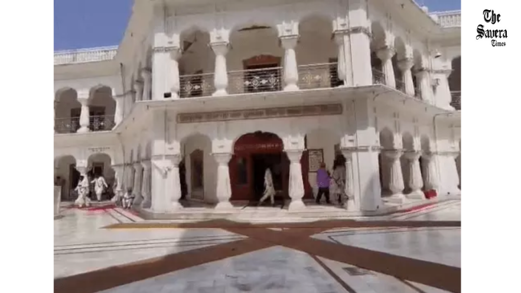 Attempt to Desecrate Golden Temple Complex: Man Performs Parikrama, Then Pulls Out Sword Kept Before Guru Granth Sahib