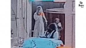 Attempt to Desecrate Gurdwara in Tarn Taran: Woman Tries to Pick Up Kirpan, Nabbed by Volunteers