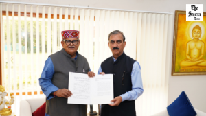 Himachal CM Seeks 7.19% Share in Chandigarh During Meeting with Punjab Governor