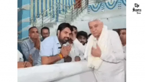 MLA Pawan Pays Obeisance at Saint Rampal Maharaj’s Dera, Credits Baba for Electoral Victory