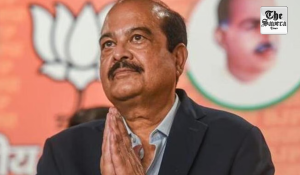 Rajya Sabha MP Harsh Mahajan Collapses during BJP Protest