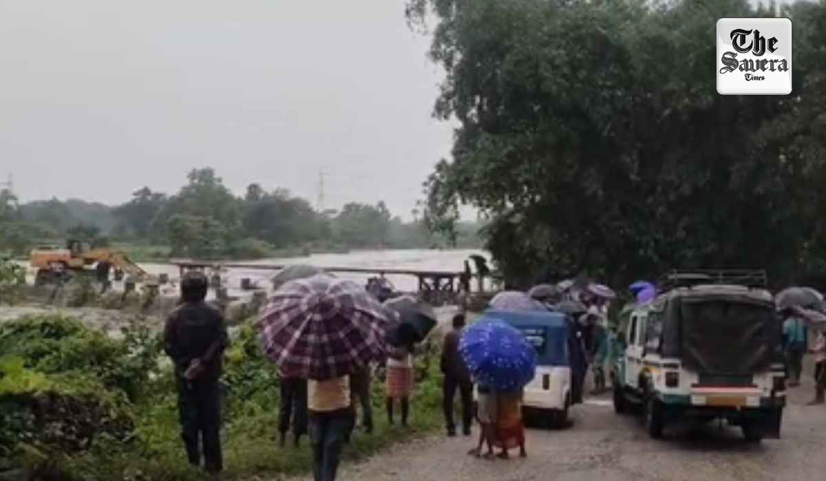 Red Alert for North Bengal, Orange Alert for Six South Bengal Districts Amid Heavy Rain Forecast