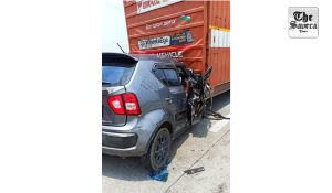 Maharashtra: 5 members of same family killed in severe truck-car collision