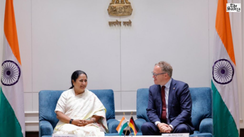 Delhi CM Rekha Gupta Meets German Delegation on Urban Development