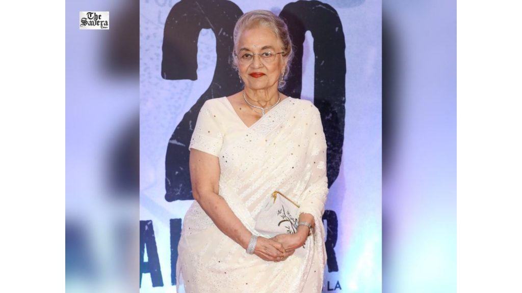 Asha Parekh reveals the story behind Rajesh Khanna's "Babu Moshay" catchphrase.