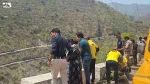 Devprayag Tragedy: Three Dead After Vehicle Plunges Into Gorge, Search On for Five Missing