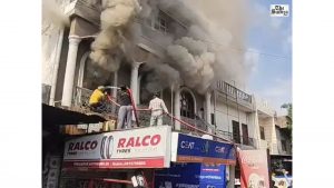 Ferozepur Restaurant Catches Fire; Dense Smoke Visible Across Area, Firefighters Struggle to Contain Blaze