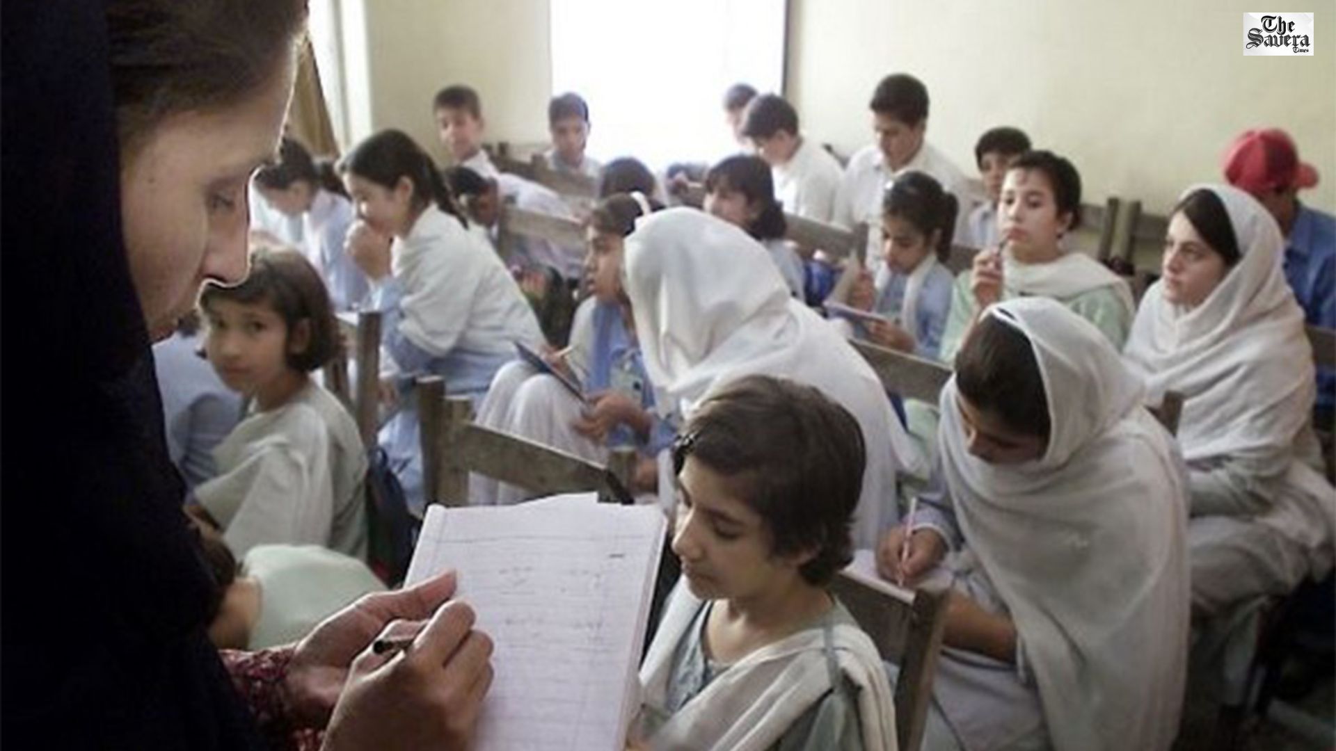 Pakistan’s School Privatization Plan Sparks Outrage, Teachers Warn of Crisis