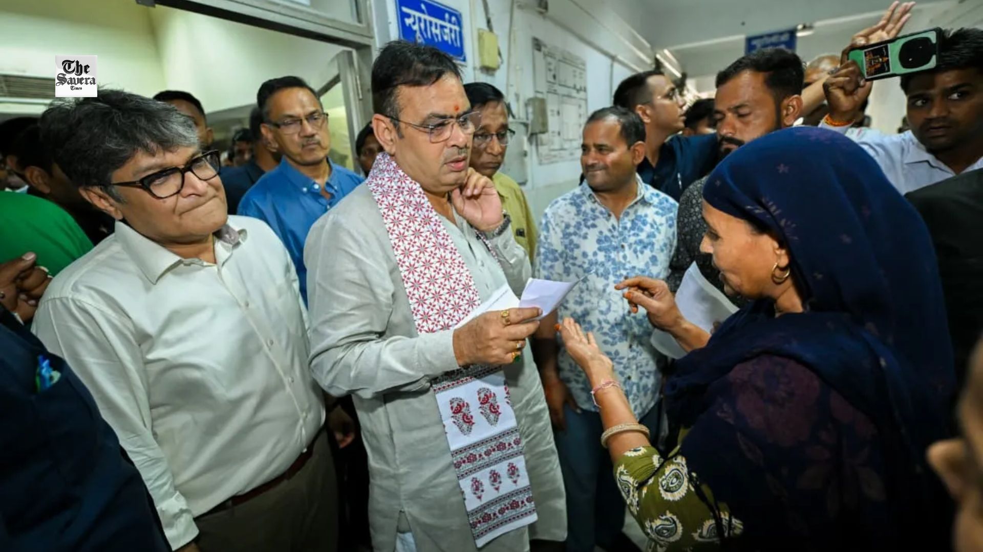 Rajasthan CM Conducts Surprise Inspection of OPD Services at SMS Hospital