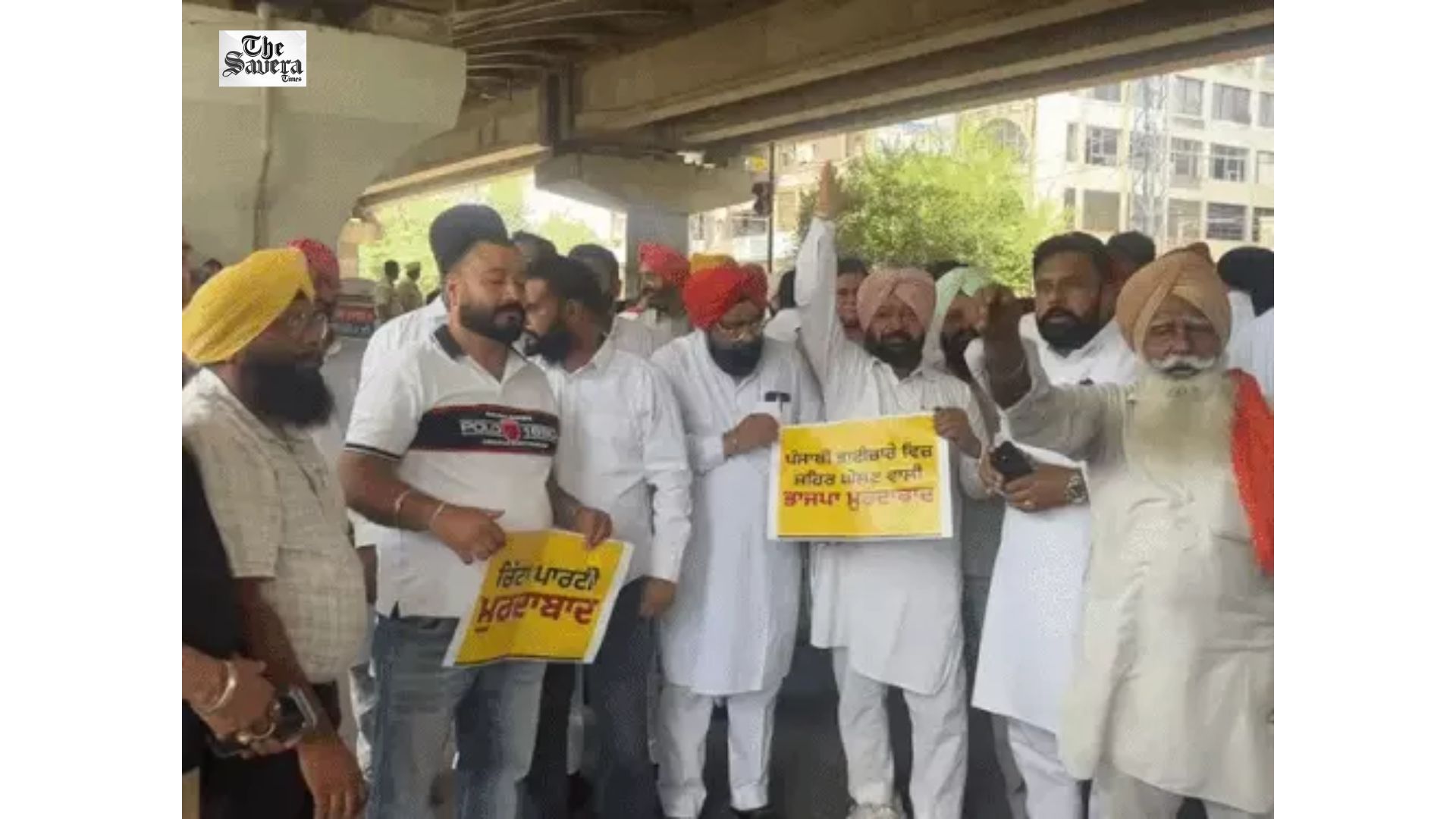 AAP protests against Akali Dal in Ludhiana; party calls circulating video fake and edited