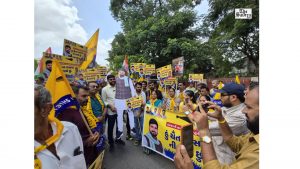AAP Stages Statewide Protest Backing Jailed MLA in Gujarat