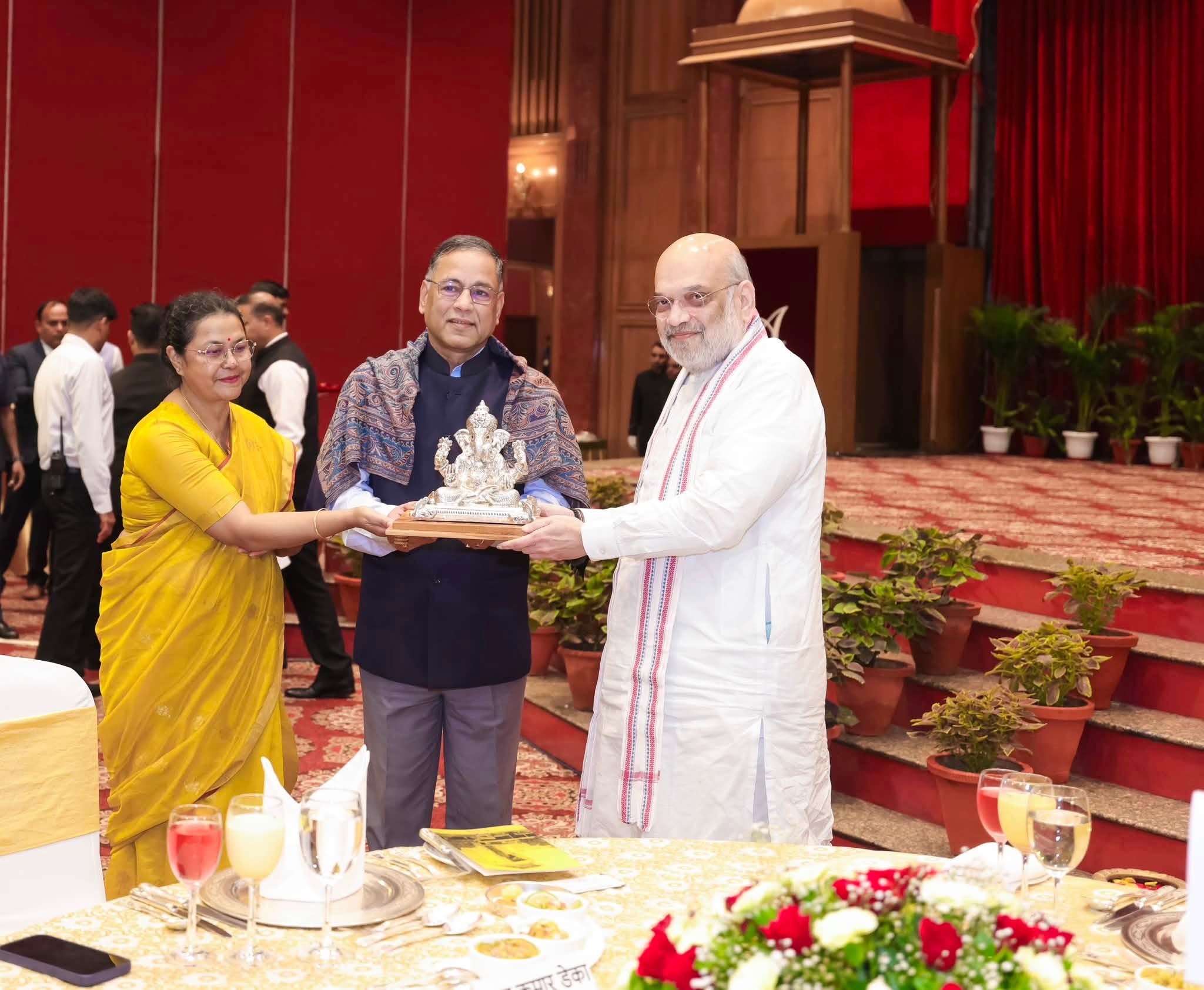 Amit Shah Extends Best Wishes to Former IB Director Tapan Deka on His Superannuation