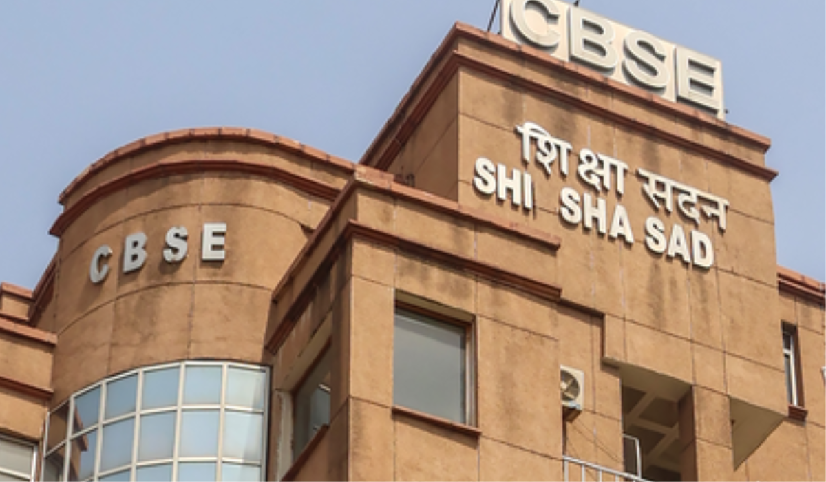 CBSE: Class 10 Students Must Pass School-Based Assessment Under 3-Language Policy
