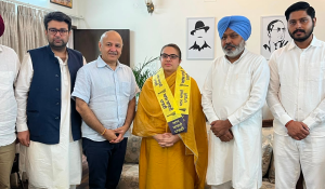 USA-Returned Social Worker Dr. Suhani Doda Joins AAP in Presence of Manish Sisodia, Harpal Cheema