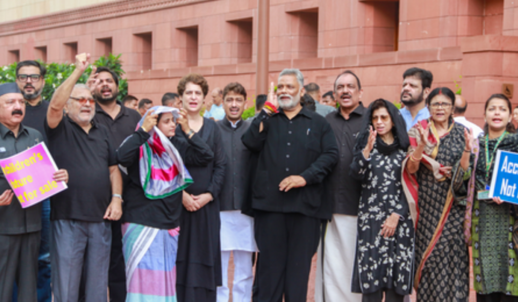 Opposition MPs Stage Black-Clad Protest Outside Parliament Over NEET Paper Leak, Alleged Police Brutality