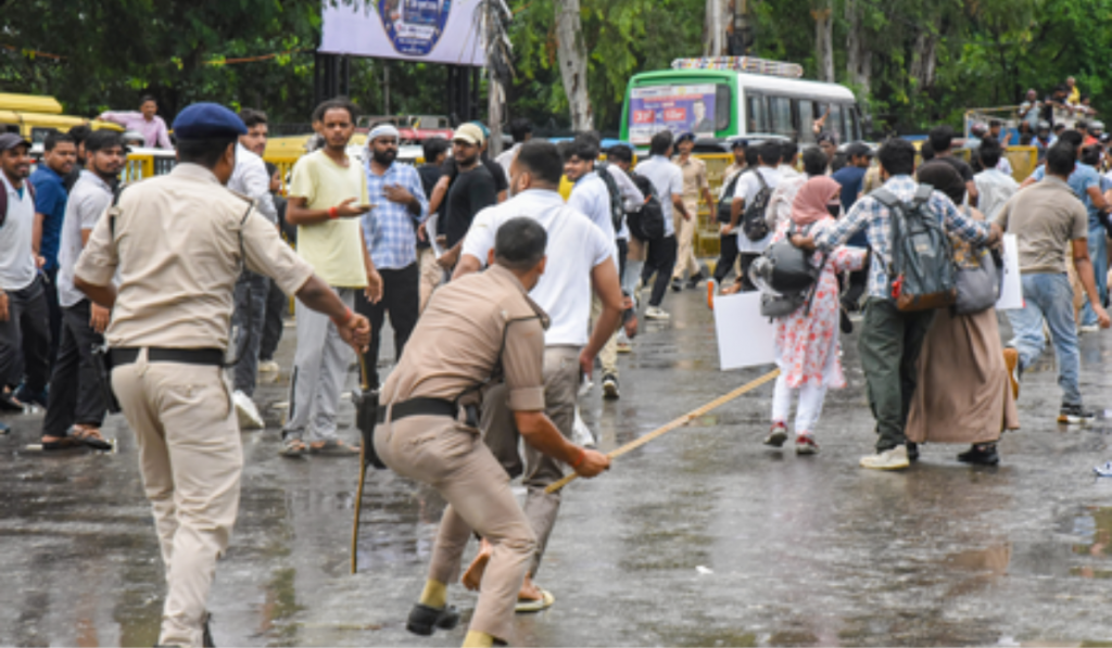 Bihar Assembly witnesses uproar over Patna students' stir, police lathi-charge on protestors