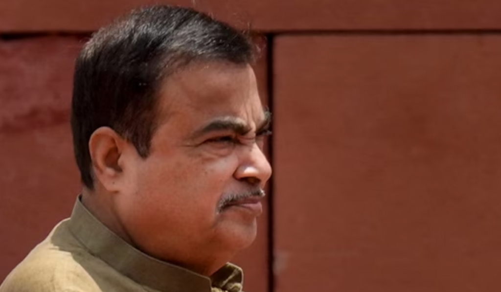 Gadkari Gets HC Nod to Sue Social Media Platforms Over E20 Deepfakes; Kejriwal Launches Campaign Against Ethanol Policy