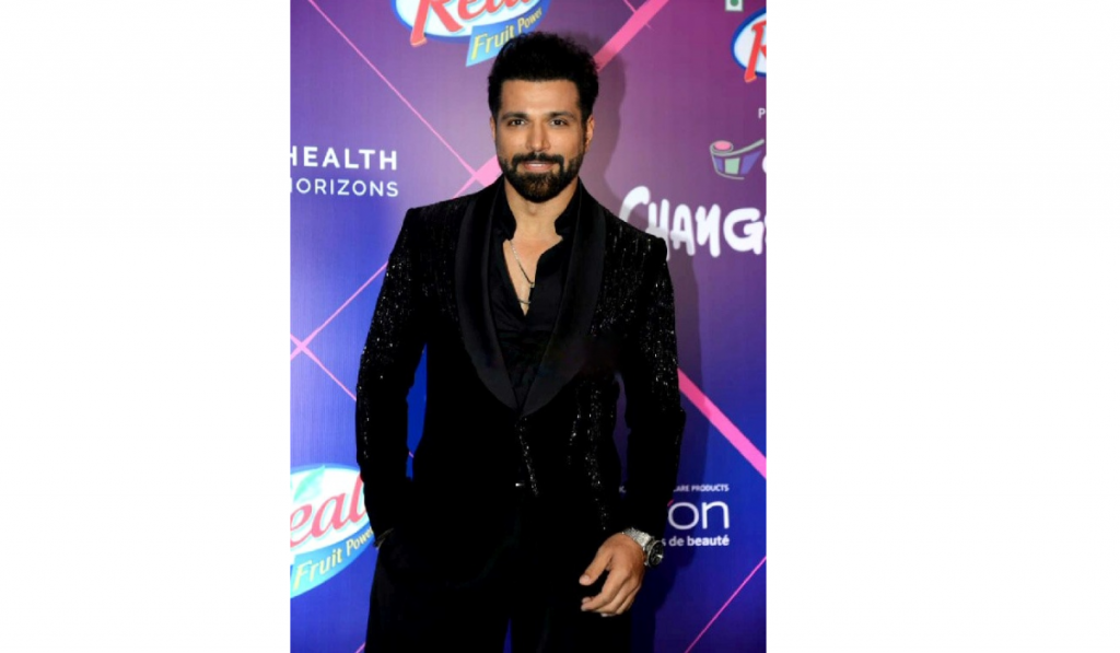 Rithvik Dhanjani Celebrates Friendship, Shares Heartfelt Note on Cherished Bonds