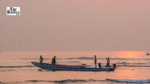 2 Fishermen Injured After Boat Overturns Near Visakhapatnam Fishing Harbour