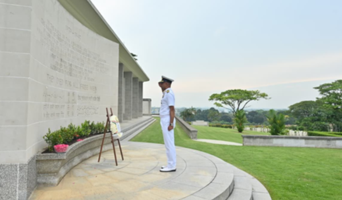Indian Naval Officers honour fallen soldiers at Singapore’s Kranji War Memorial