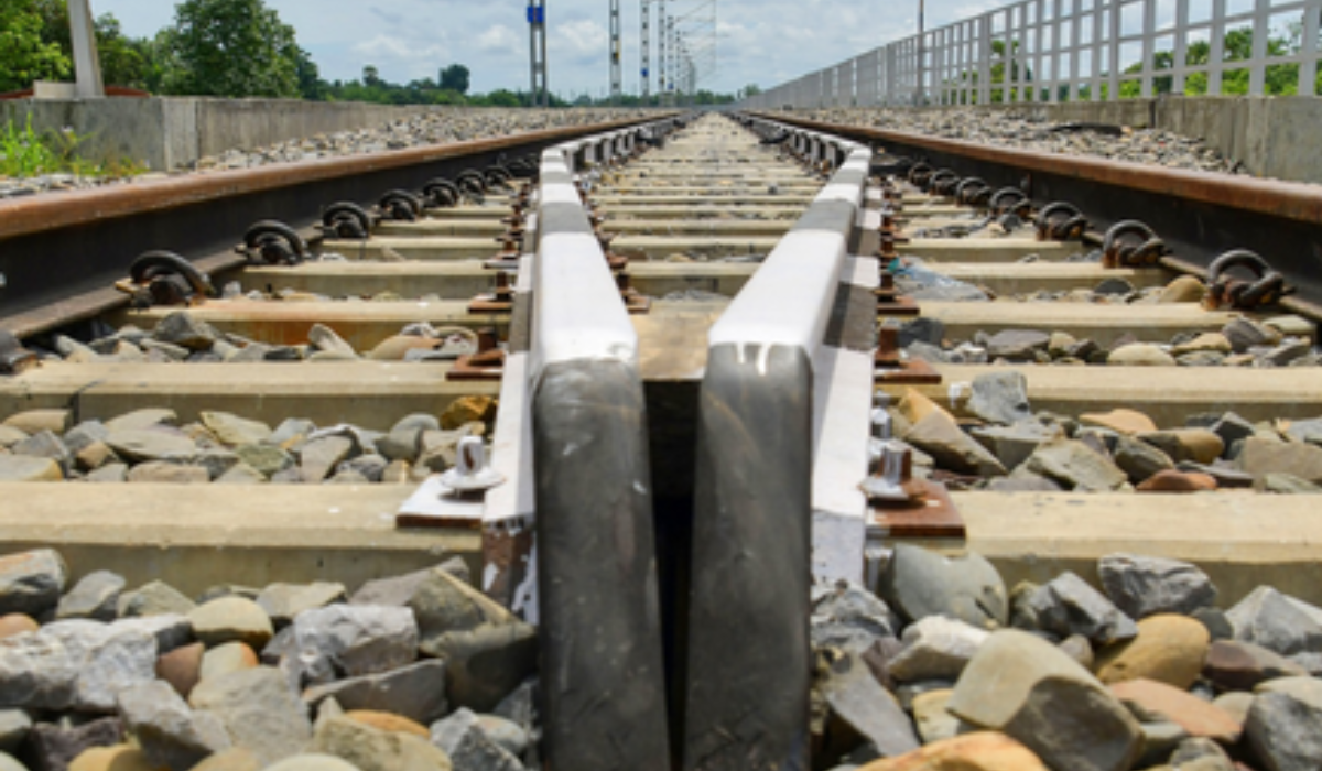 Three women among four crushed to death under train in Andhra’s Eluru