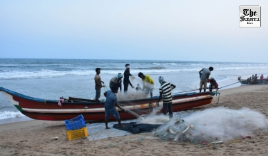 Sri Lankan Navy Arrests 9 Indian Fishermen, Seizes Trawler for Alleged IMBL Violation