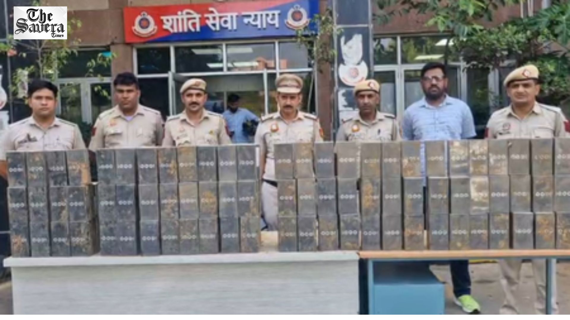 Delhi Police Recover 604 Stolen Smartphones Worth Rs 1.5 Crore; Three Arrested