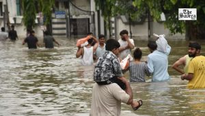 13 Killed in Surat Rain Havoc; Floodwaters Continue to Inundate Homes, Markets and Roads