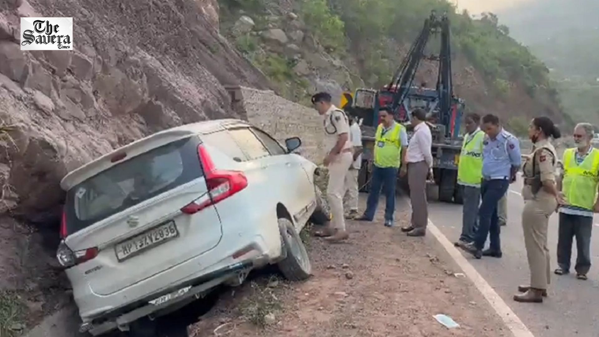 Five Amarnath Yatra Pilgrims Injured in Road Accident on Jammu-Srinagar Highway