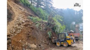 Massive Landslide Hits Shimla Near Sanjauli College, Several Houses at Risk