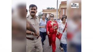 Kajol Seeks Blessings at Kolkata’s Dakshineswar Kali Temple