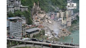 China Landslide: Eight Killed in Chongqing, 34 People Still Missing