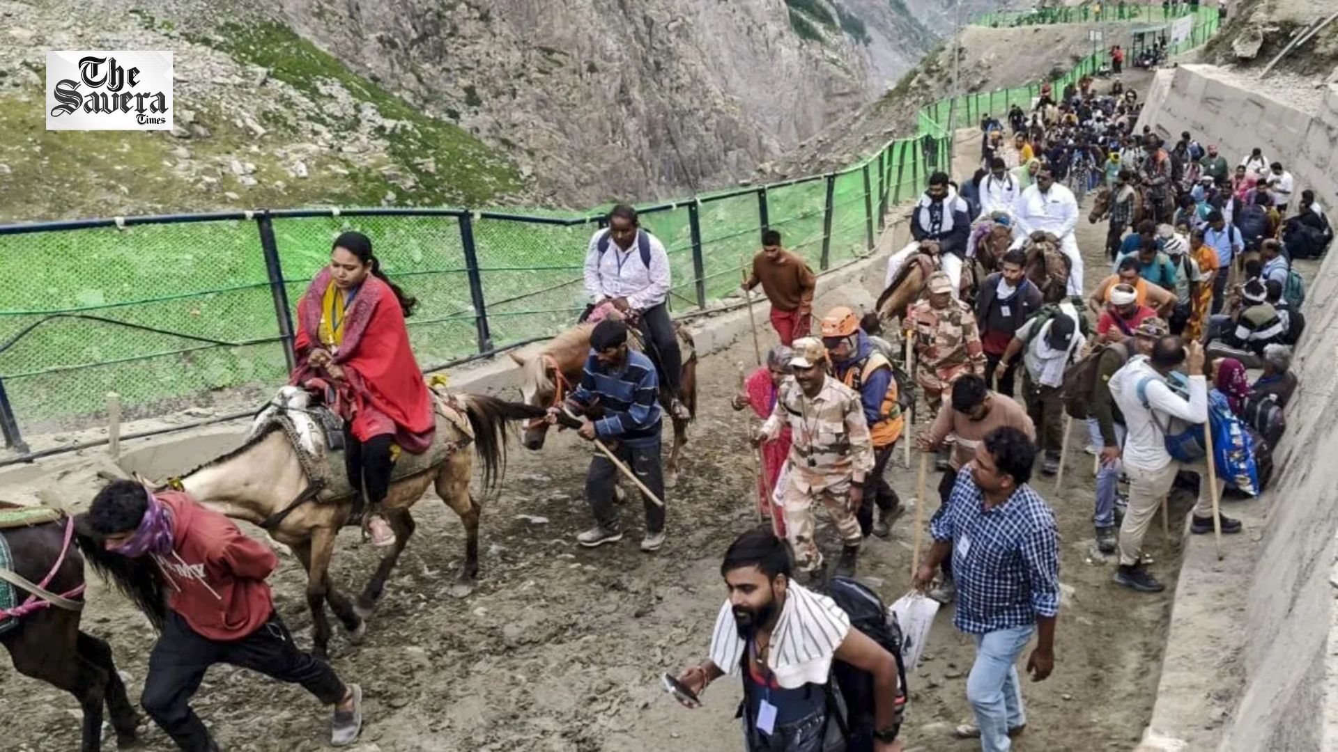 Amarnath Yatra resumes after 6 days, batch of over 6,000 pilgrims leave for Kashmir Valley