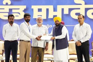 CM Bhagwant Singh Mann Regularizes Services of 516 Forest Department Daily Wage Workers, Hands Over Appointment Letters