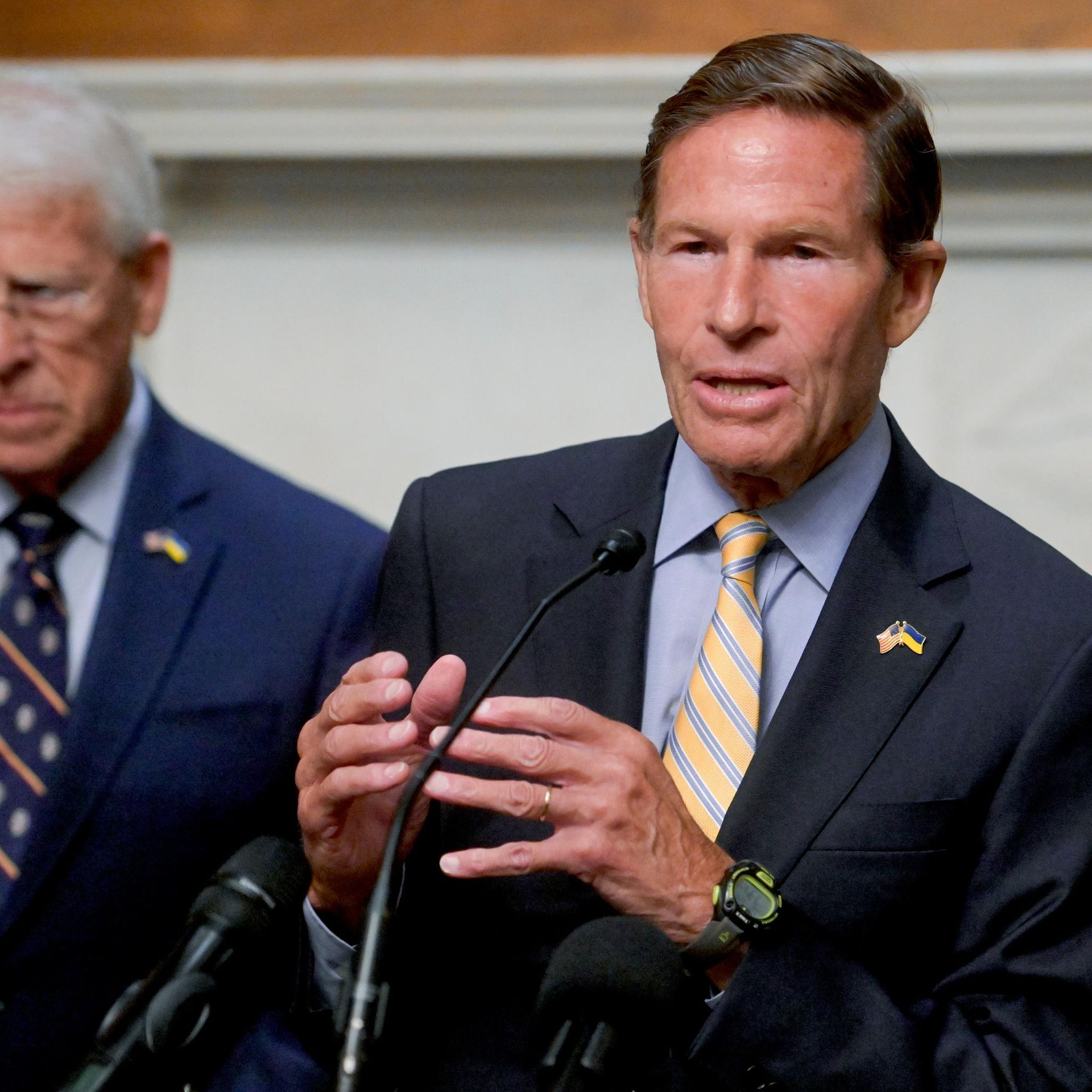 US Senate Clears Russia Sanctions Bill Targeting India, China Over Russian Oil Trade
