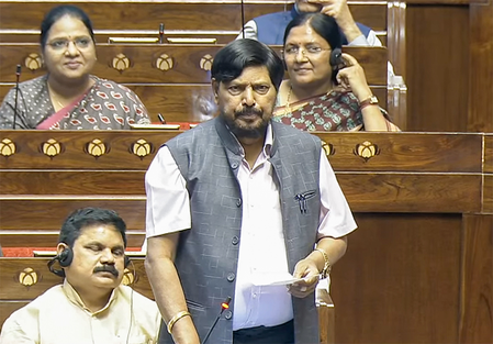 ‘Creating Hindi-Marathi dispute not right’: Athawale opposes Maha’s move on Marathi for auto, taxi drivers