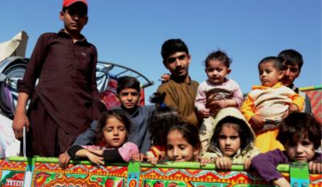 Over 2,200 Afghans Return Home from Pakistan and Iran in a Single Day