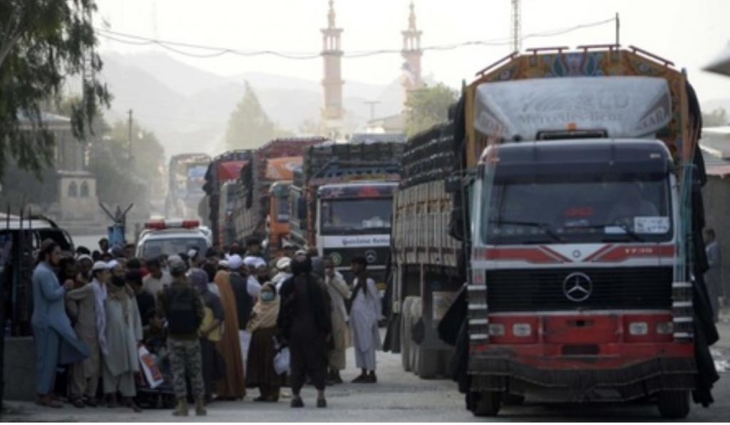 Pakistan Goods Transporters to Launch Nationwide Strike Against Fuel Price Mechanism
