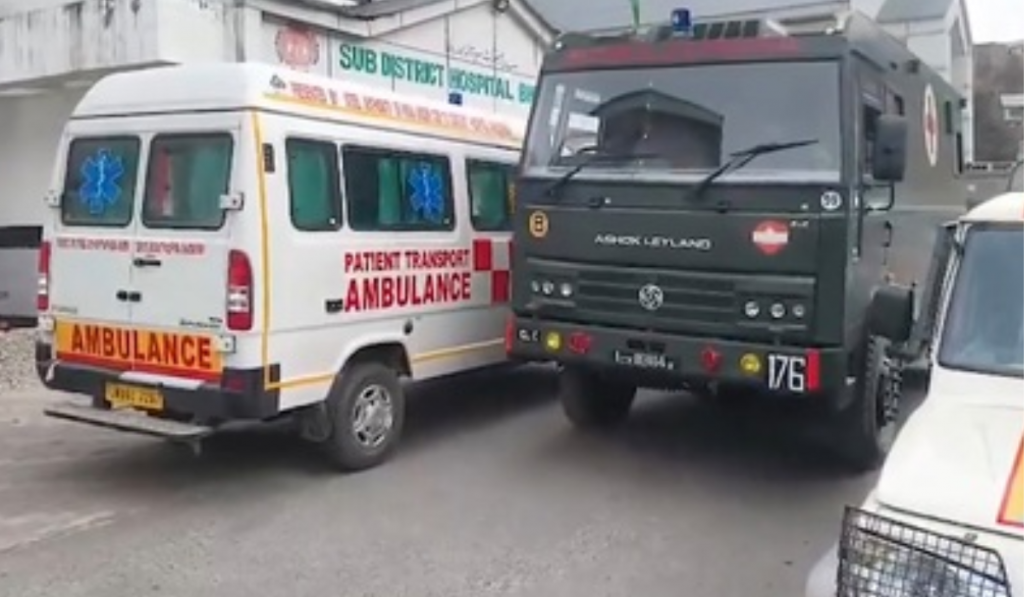 J&K Road Accidents: 1 Killed, 17 Injured in Two Separate Mishaps