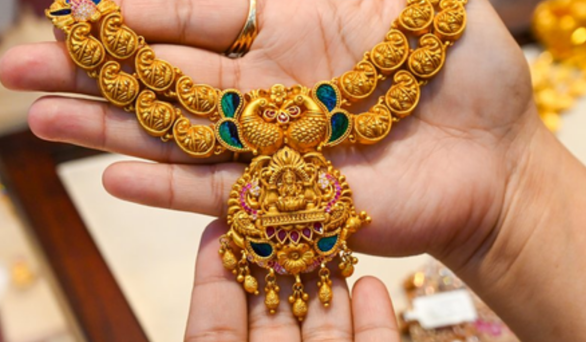 Gold Gets Cheaper: MCX Rates Down ₹5,318 Over Four Days