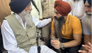 Simranjit Singh Mann Meets NSA-Detained Gurmeet Singh Bukkanwala, Offers Condolences Over Father’s Demise