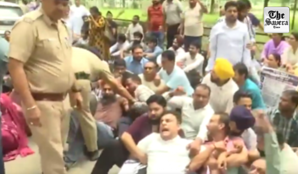 Punjab ETT Teachers Protest Outside Finance Minister Harpal Cheema’s Residence, Detained by Police