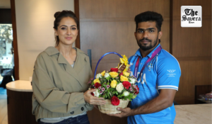 Simran meets Commonwealth Games silver medalist Raja Muthupandi; congratulates weightlifter for feat