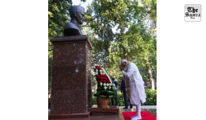 PM Modi pays homage to former PM Lal Bahadur Shastri in Tashkent