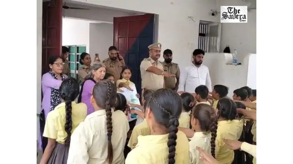 Fazilka School Students Visit police station and learn about policing and Law
